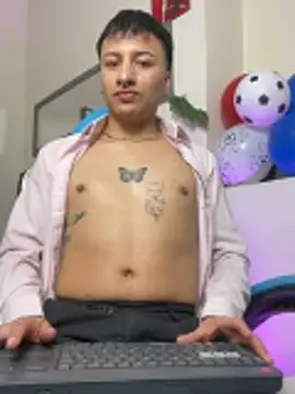 Dereck_Klain Adlı Modelin Canlı XXX Sohbeti