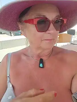 Chat +18 de Hot-Muci ao vivo