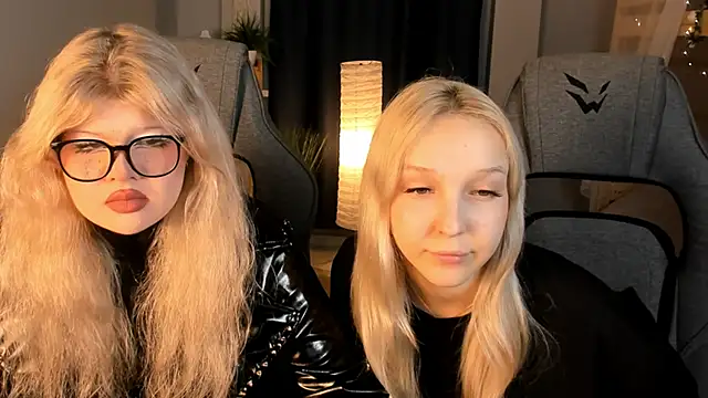 LilithNlsn XXX чат на живо