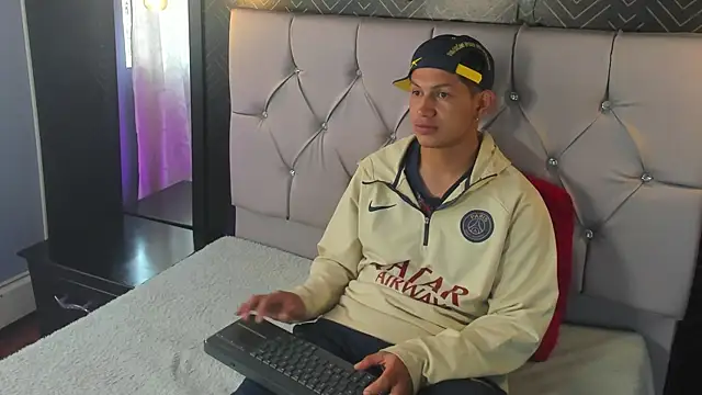 Tony_Zackk Live XXX Chat
