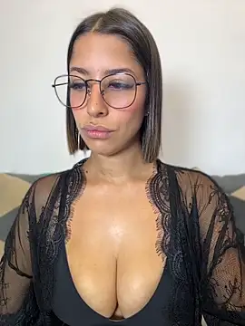 แชท XXX สดของ luvely_unique_