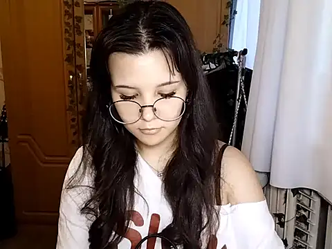 Adilily Live XXX-Chat