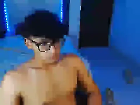 Mr_yisuzz Chat XXX in diretta