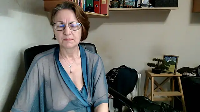 katemodel Adlı Modelin Canlı XXX Sohbeti