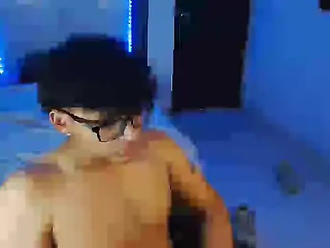 Mr_yisuzz Adlı Modelin Canlı XXX Sohbeti