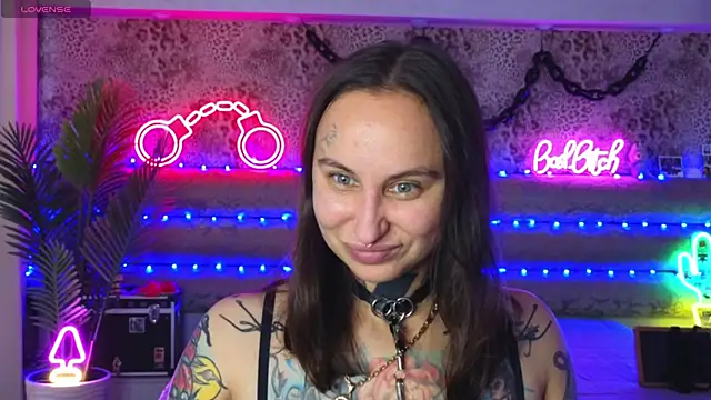 Cool_Freak_ Live XXX-Chat
