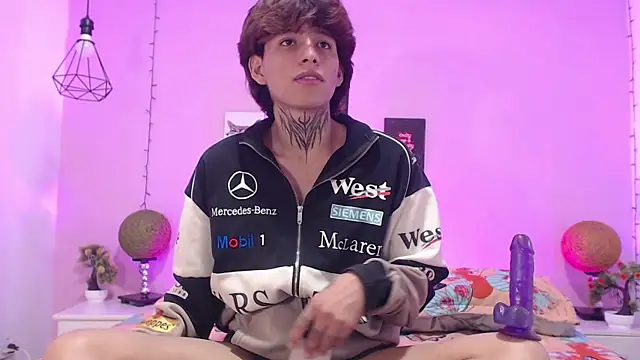 Онлайн чат XXX Jules_zzz