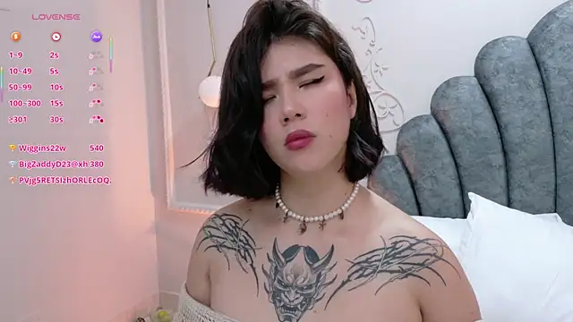Emily-Cooper- Adlı Modelin Canlı XXX Sohbeti