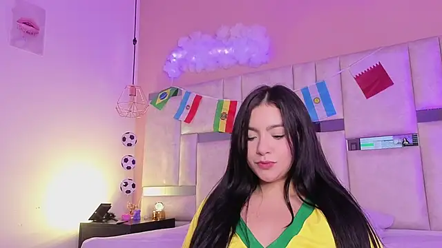 Chat +18 de kylie_river ao vivo