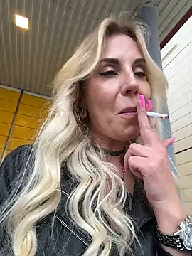 XXX chat uživo modela LisaMurr