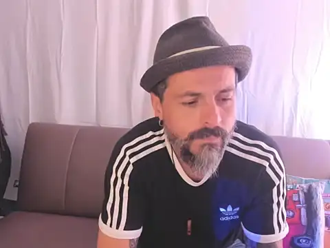 Miguel_angeel_ Adlı Modelin Canlı XXX Sohbeti