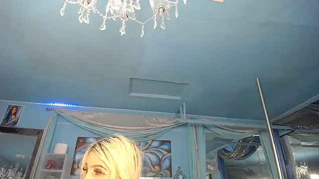 ADRIANNA_FOX Obrolan Langsung XXX