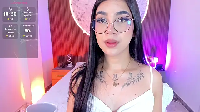 RoseCassie élő XXX-chatje
