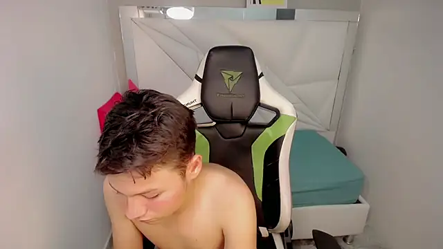 Chat +18 de NYC_Bby ao vivo
