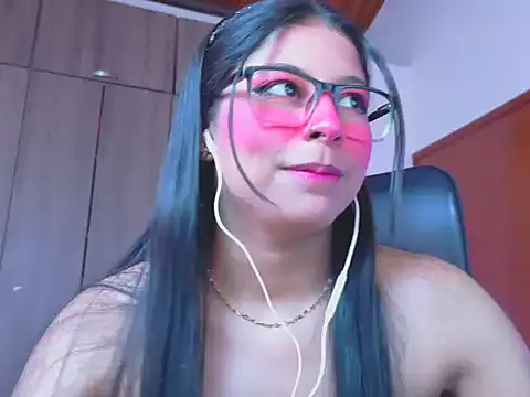 XXX chat uživo modela _ALLYSON18_