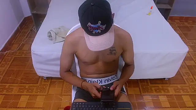 Chat XXX ao vivo de Felix_Lago