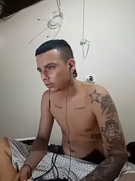 nino_oregano's Live XXX Chat