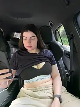 EllyNora Adlı Modelin Canlı XXX Sohbeti