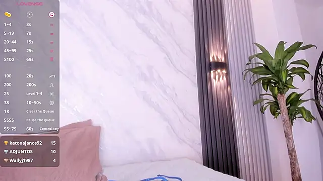 Czat XXX na żywo – Monika-Ruiz