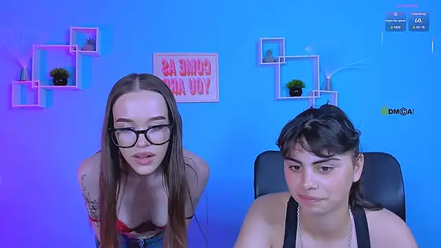 nila_eclipse élő XXX-chatje