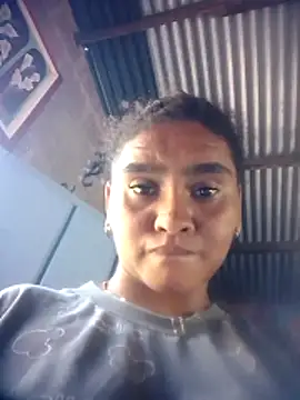 Chat +18 de Lela-Chanel ao vivo