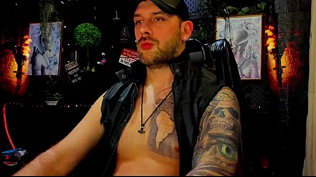 LexHardy – Naživo XXX chat