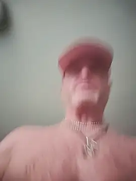 Slydog1010 Live XXX-chat
