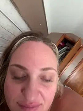1SexyQueen Live XXX Chat