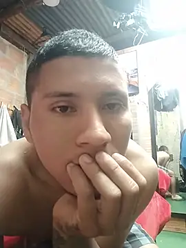 yaciel58 Chat XXX in diretta