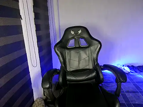 Chat XXX Live Spicy_RowyCam