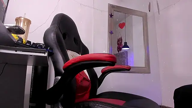 angel_hardy_dl Chat XXX in diretta