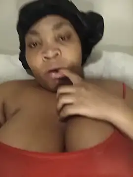 BeverlyQueen15's Live XXX Chat