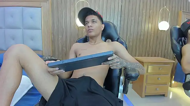 Онлайн чат XXX Mael_Jason