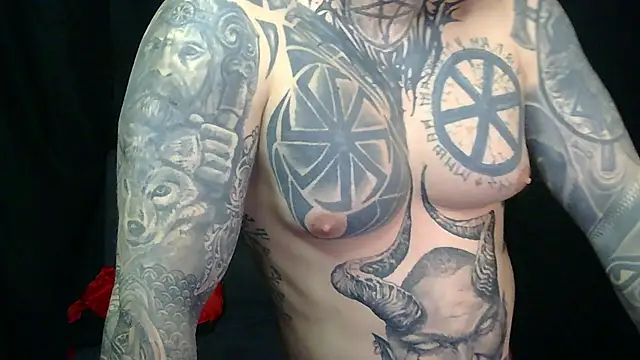 Онлайн чат XXX devilWithTats
