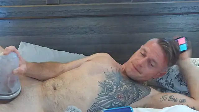 DILFiGuess1 Live XXX-Chat
