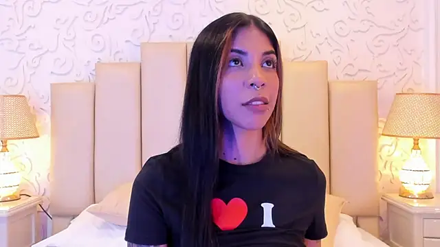 VioletaHills_'s Live XXX Chat