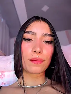Milena-1 élő XXX-chatje