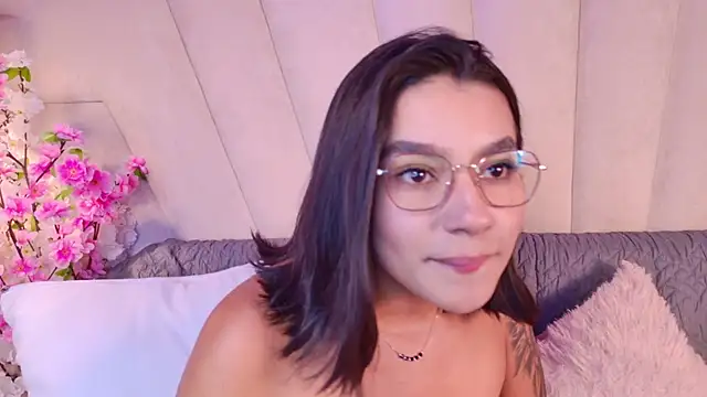 AlyssaRay live XXX chat