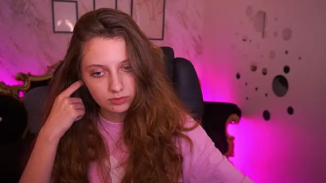 CuteeFoxy Live XXX-Chat