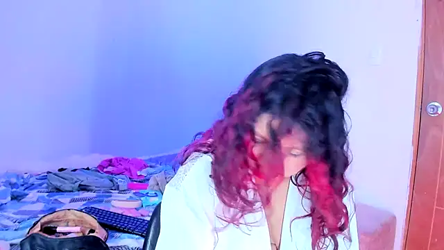 Emily_Coper18 라이브 XXX 채팅
