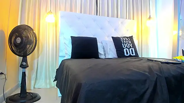 Chat +18 de Demon_lala ao vivo