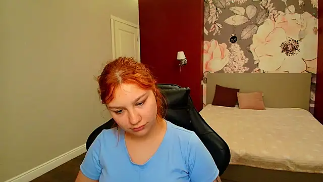 AngelinaLow 现场XXX聊天