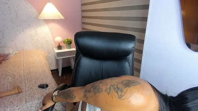 Tammara_Brm's Live XXX Chat