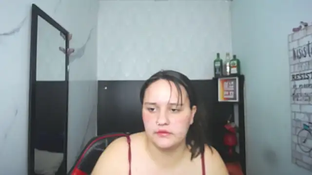 emili_rey Chat XXX in diretta