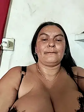 Horny-Mommy-Dirty: онлайн-секс-чат
