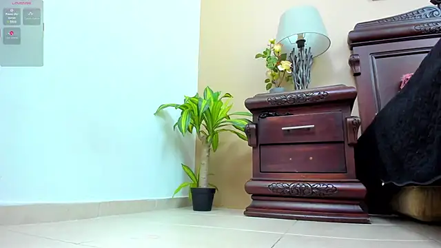 دردشة AriSweet الجنسية المباشرة