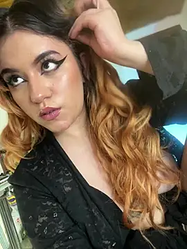NikkiNix Live XXX Chat