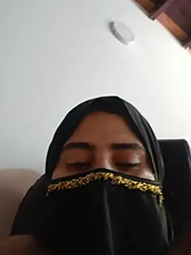 Chat XXX en directo de bahiya_aziz