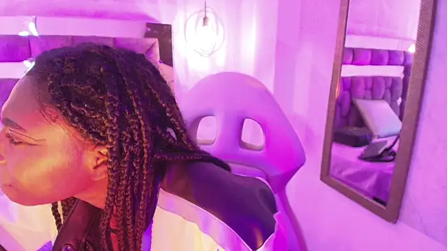 Živý XXX chat Queen_perla_
