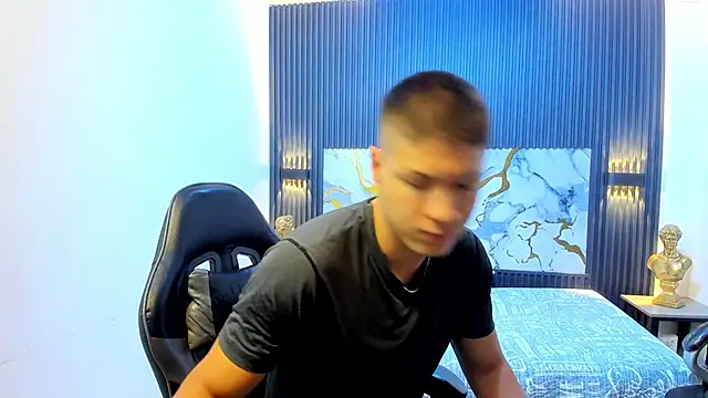 AlessandroFranco 라이브 XXX 채팅